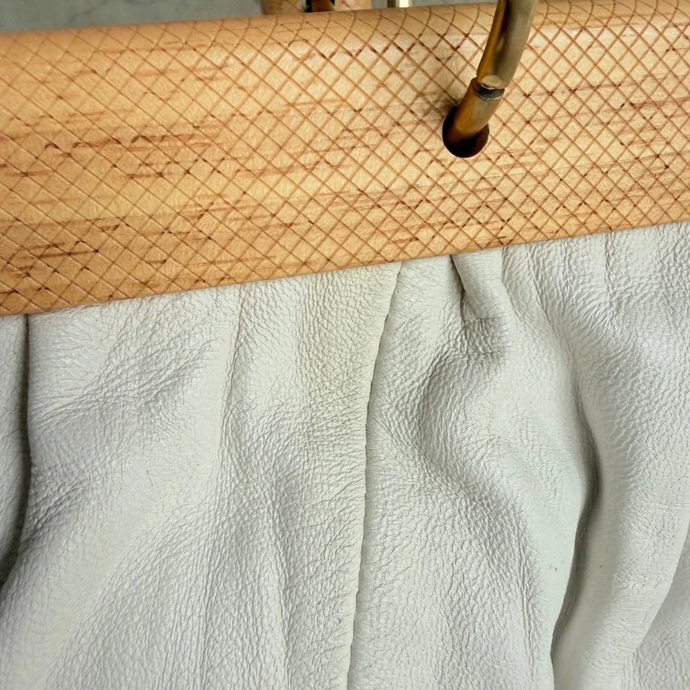 Vtg Adrienne Vittadini Leather Handbag Wood Handle Frame Bag White Vintage Purse
